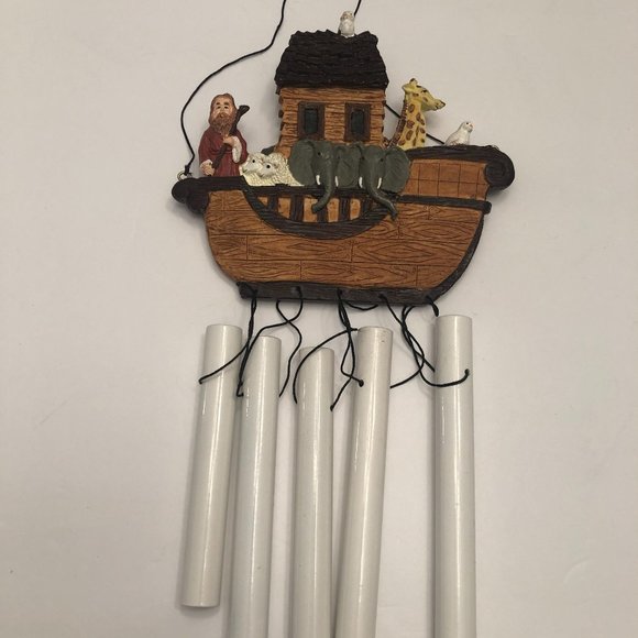 Vintage Noah's Ark Wind Chimes Resin Animals Hanging 5 White Musical Tubes - Picture 1 of 6